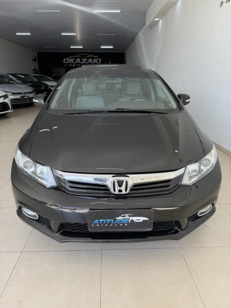 Civic - Foto