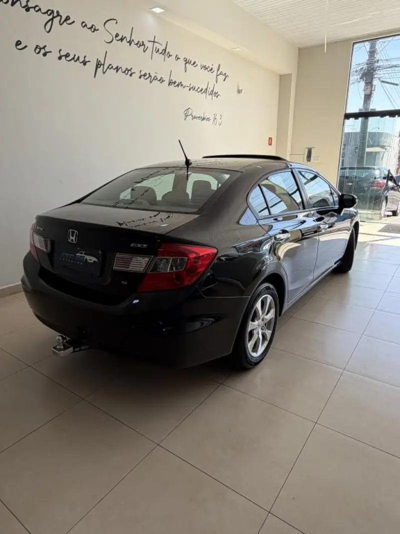 Civic - Foto