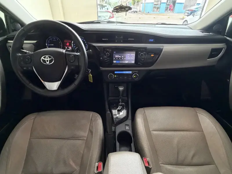 Corolla - Foto