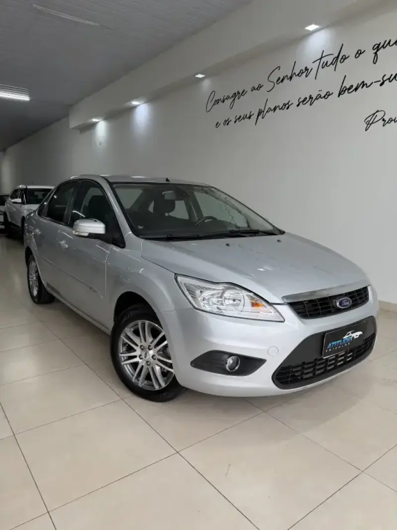 Focus Sedan - Foto