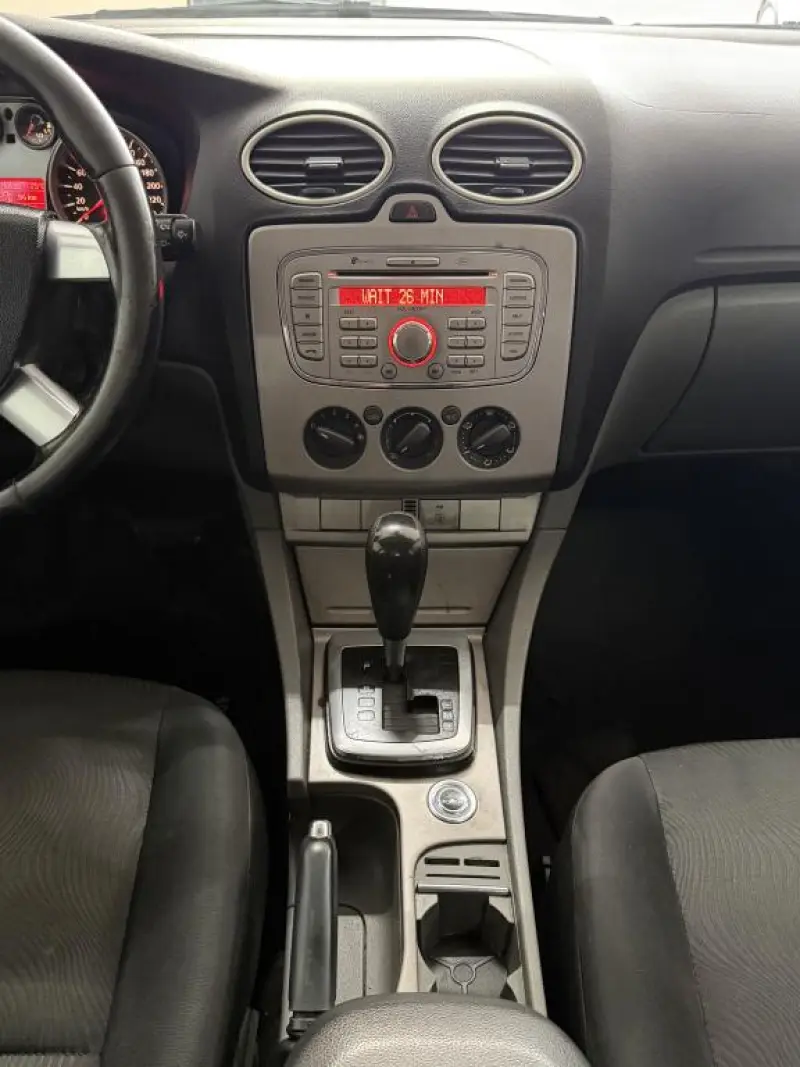 Focus Sedan - Foto