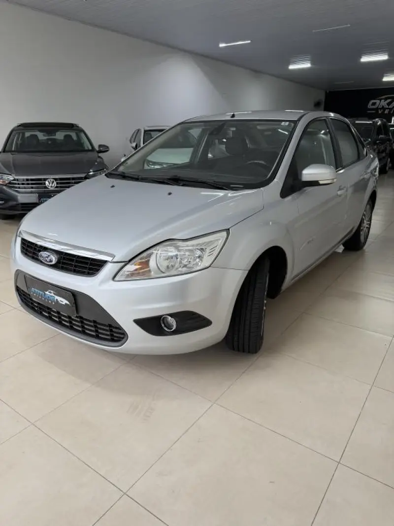 Focus Sedan - Foto