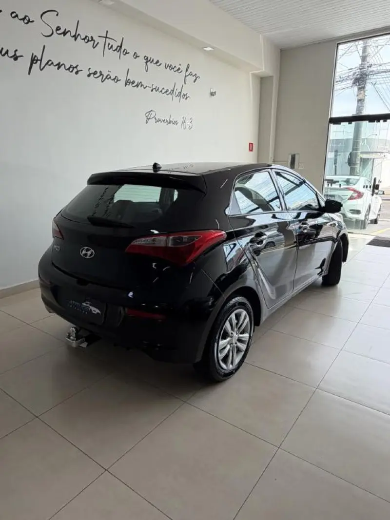 HB 20 Hatch - Foto