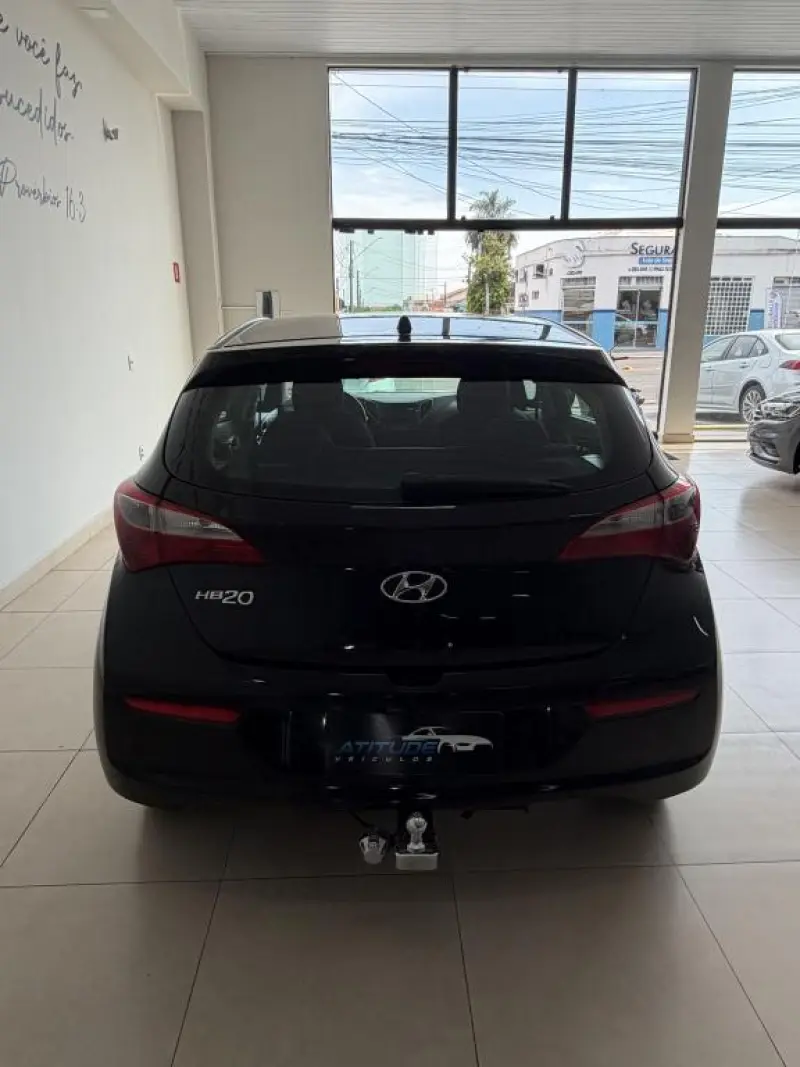 HB 20 Hatch - Foto